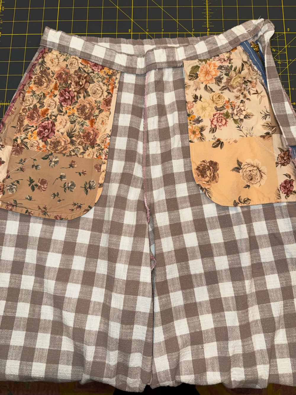 Handmade Wide-Leg, High Waist Gingham Pants - Picture 5 of 7